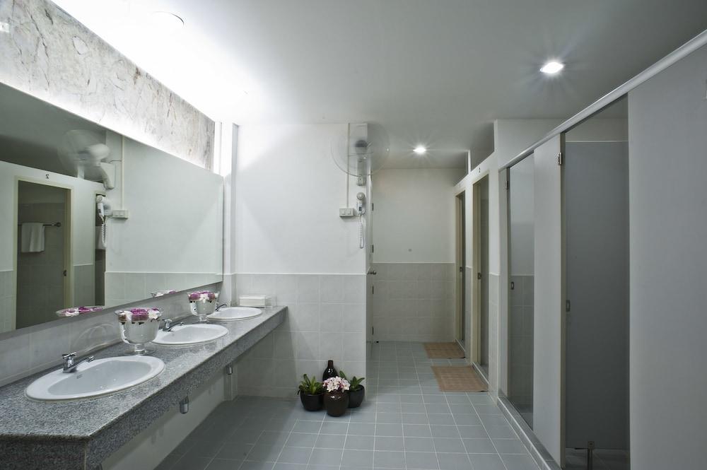 G9bangkok Hostel Bagian luar foto