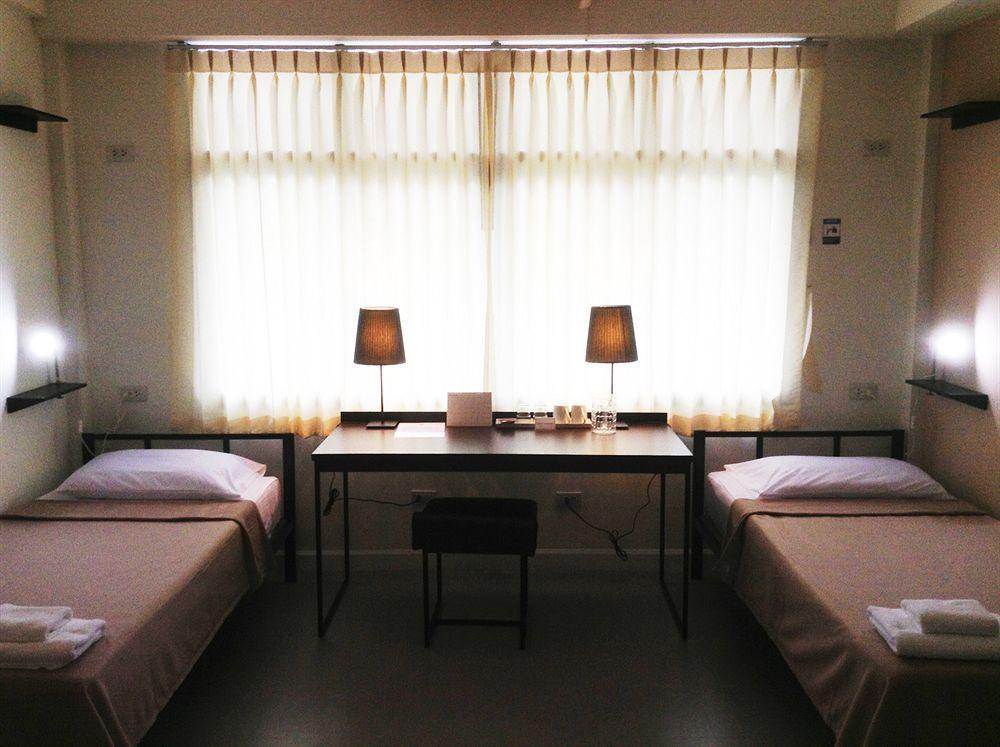G9bangkok Hostel Bagian luar foto