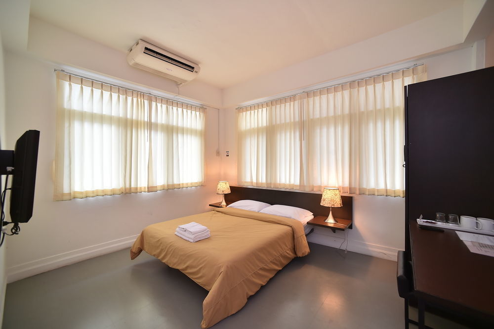 G9bangkok Hostel Bagian luar foto