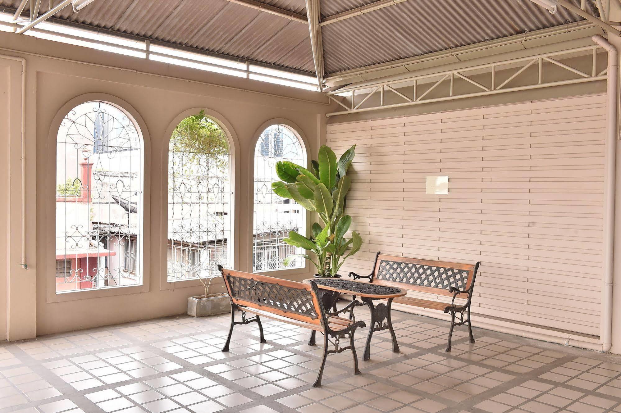 G9bangkok Hostel Bagian luar foto